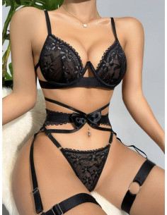 Set de lencería con encaje...