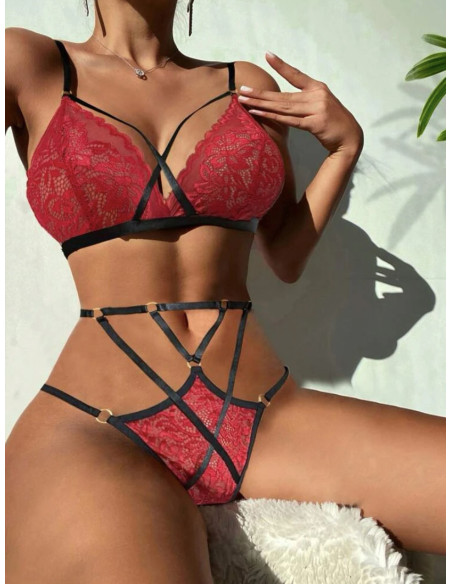 Set de lencería con encaje floral