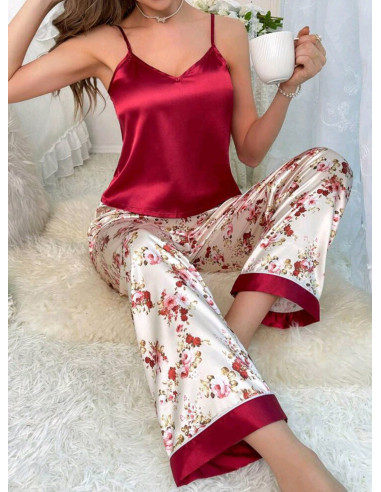 Pijama floral de satén