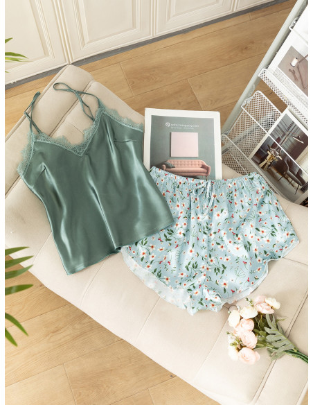 Conjunto de pijama con estampado floral con diseño de encaje con cordón delantero de satén Conjunto de pijama con estampado floral con diseño de encaje con cordón delantero de satén
