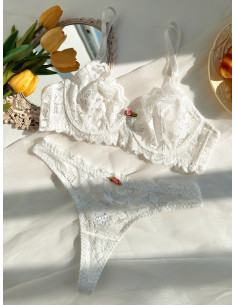 Set de lencería con aro con encaje floral