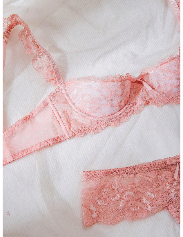 Conjunto De Sujetador De Encaje Sexy Para Mujeres Con Aros Y Borde Floral