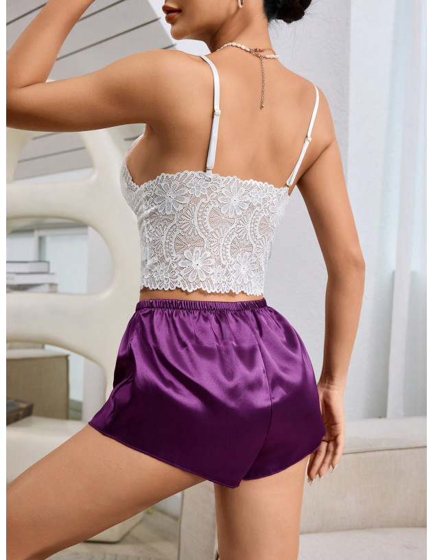 Conjunto de pijama para mujer con camisola decorada con encaje y pantalón corto de unicolor