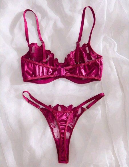 Set de lencería satén bordado con malla y varilla