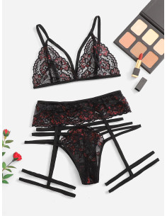 Set de encaje con liguero